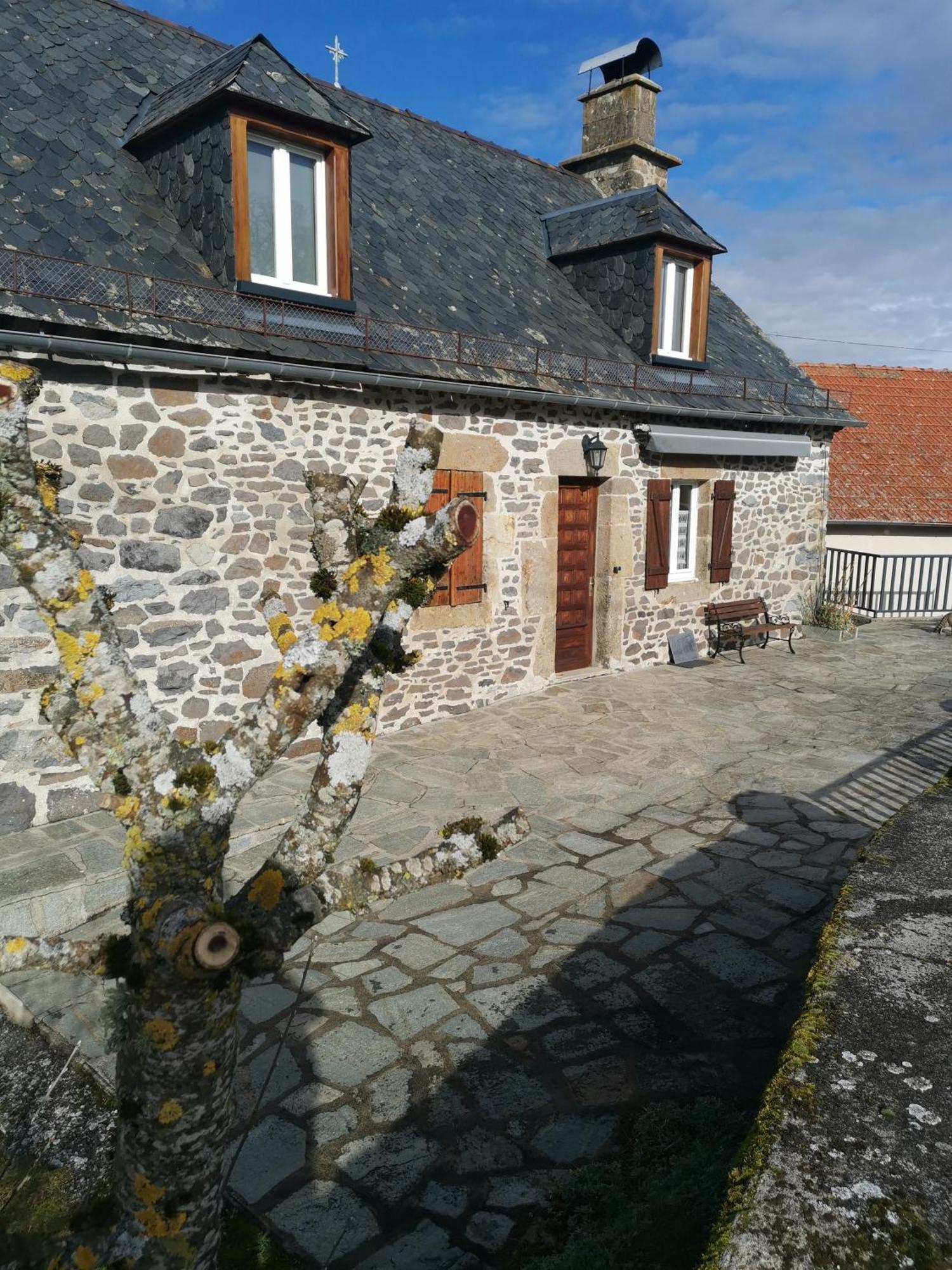 Maison Chez La Malie Le Monteil  Dış mekan fotoğraf